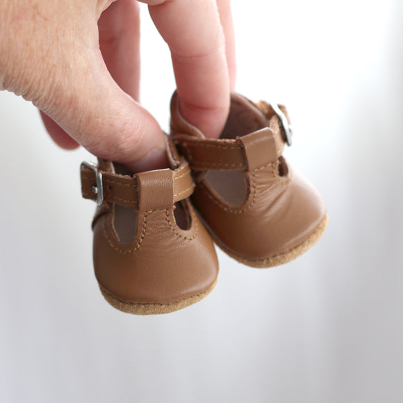 Leather doll shoes brown